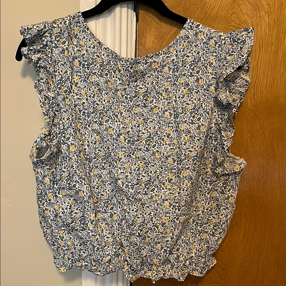 Universal Thread XL Ruffled Flutter Sleeve Blouse, blue & yellow floral - Picture 6 of 7